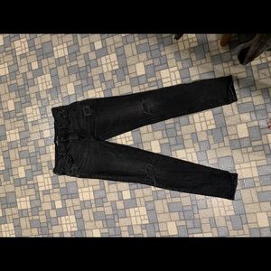 ripped black men’s jeans